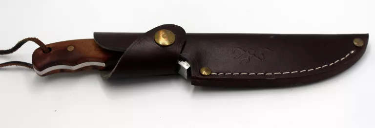 noz-mysliwski-browning-pokrowiec-marka-browning