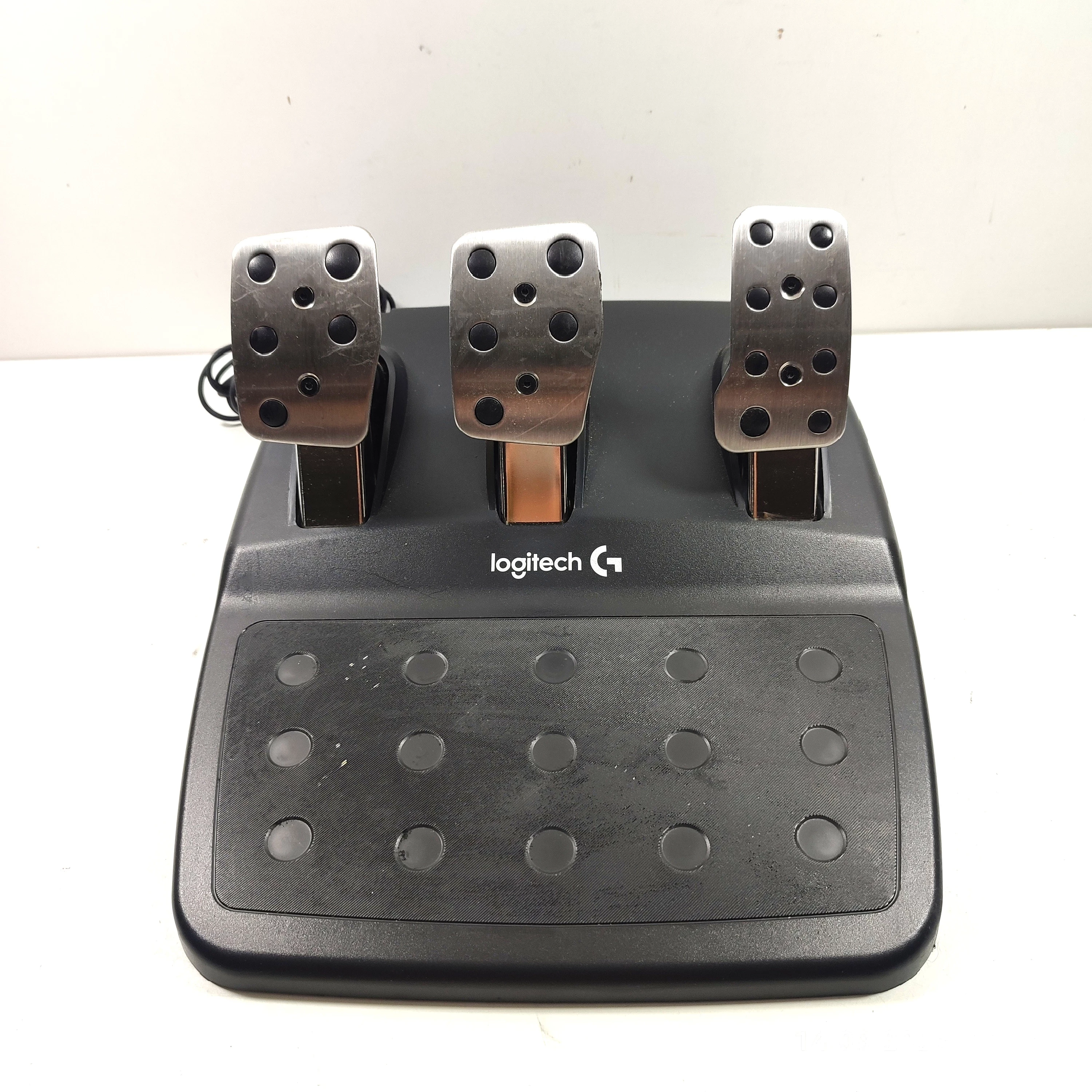 kierownica-logitech-g29-driving-force-marka-logitech