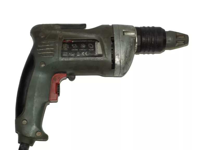 WKRĘTARKA SIECIOWA GRAPHITE 58G790 710W