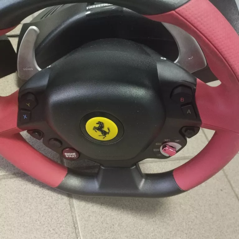 KIEROWNICA THRUSTMASTER FERRARI 458 SPIDER