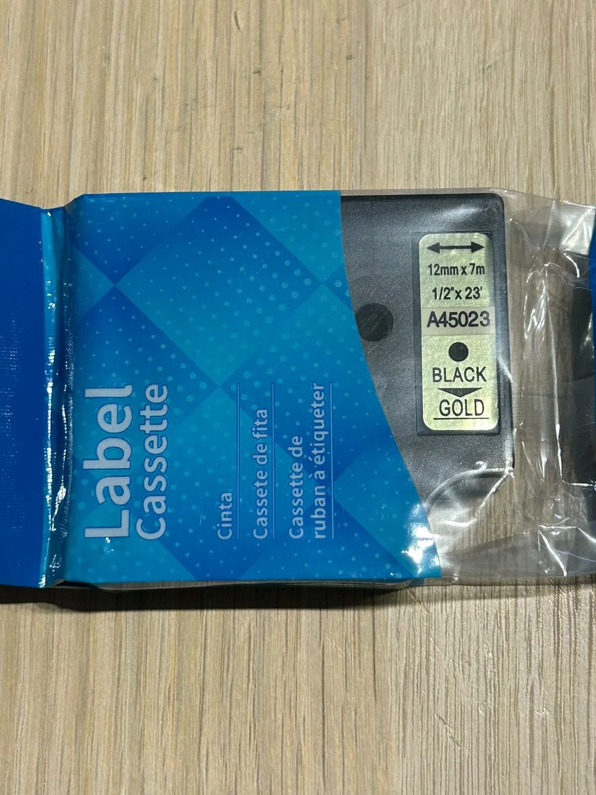 tasma-d1-dymo-czarny-na-zlotym-12mm-x-7m-zamiennik-stan-przepakowany