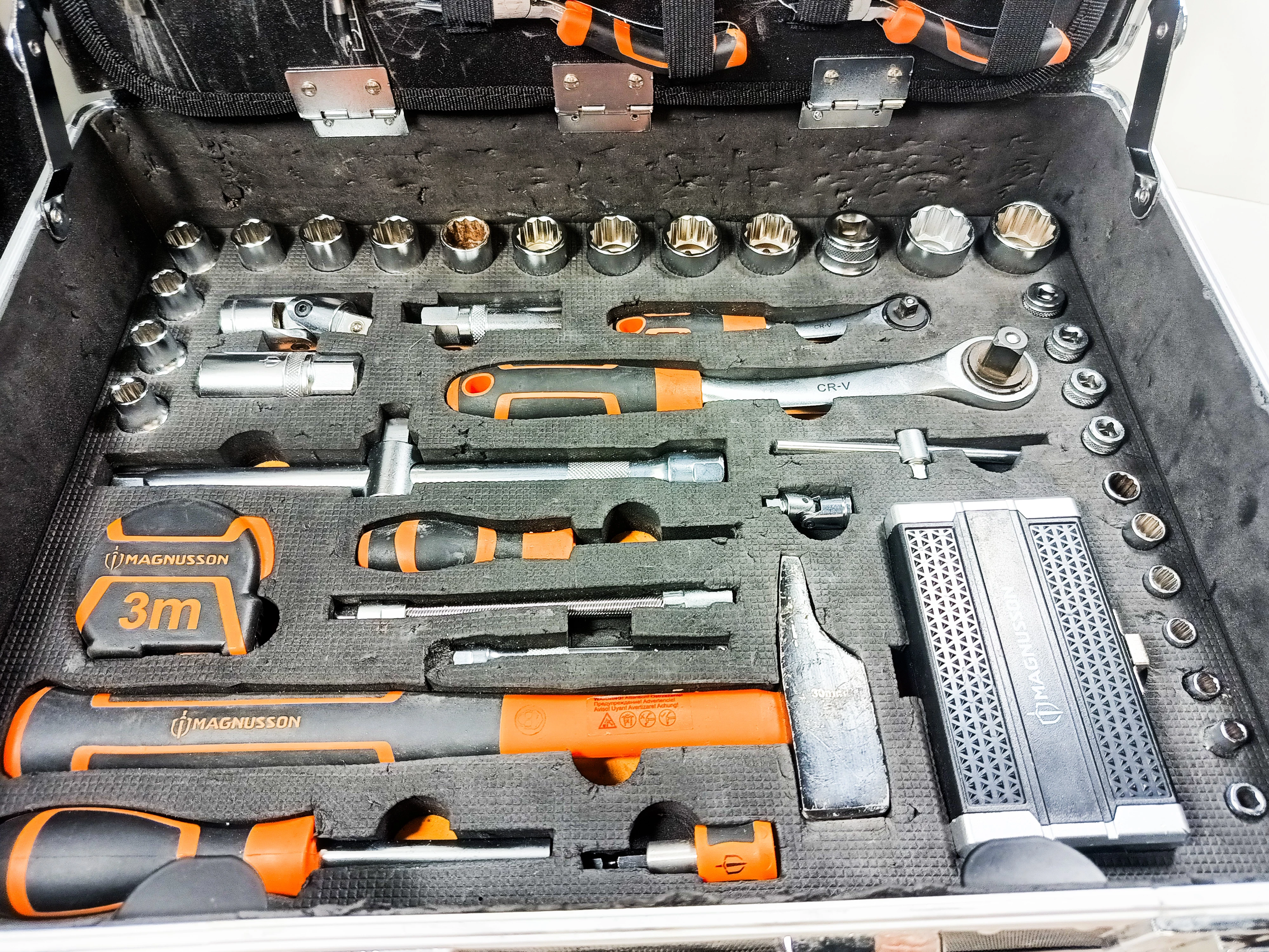 zestaw-narzedzi-magnusson-119-szt-w-walizce-kod-producenta-3601652613630