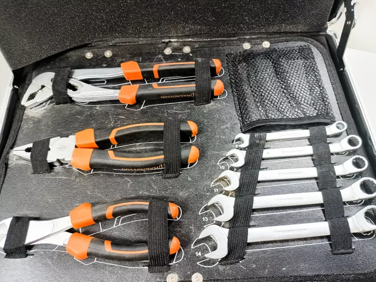 zestaw-narzedzi-magnusson-119-szt-w-walizce-marka-magnusson