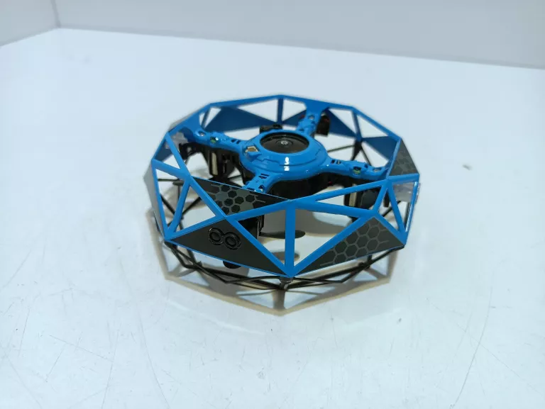 DRON Z CZUJNIKAMI RUCHU FX-32