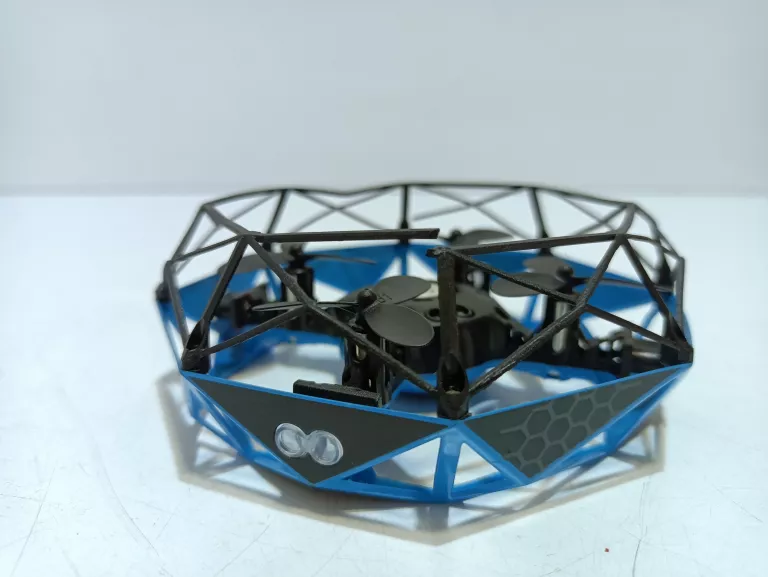 DRON Z CZUJNIKAMI RUCHU FX-32