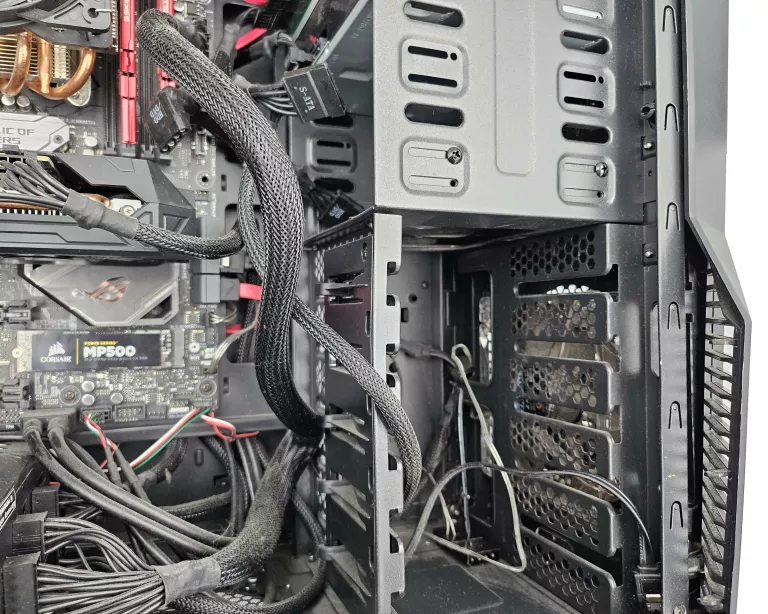 PC ASUS ROG I7-8700K GTX 1060 6GB 16GB 256GB 500G