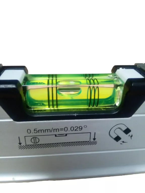 poziomica-wielolibelkowa-magnusson-900-rodzaj-libella