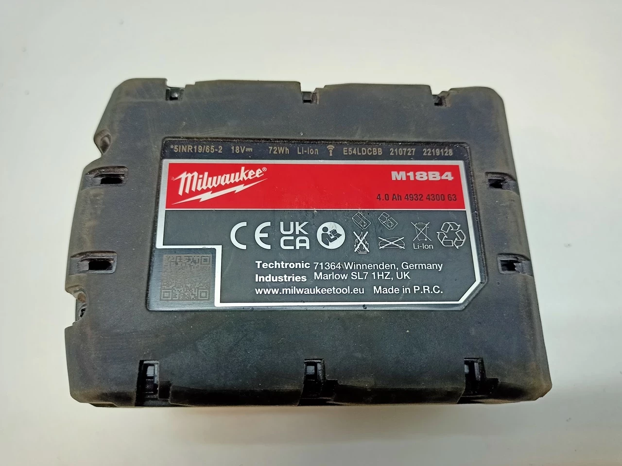 klucz-udarowy-milwaukee-m18-fhiwf12-12-zestaw-product-id-87851dcf-b80c-4c78-9747-22d36deaf74d