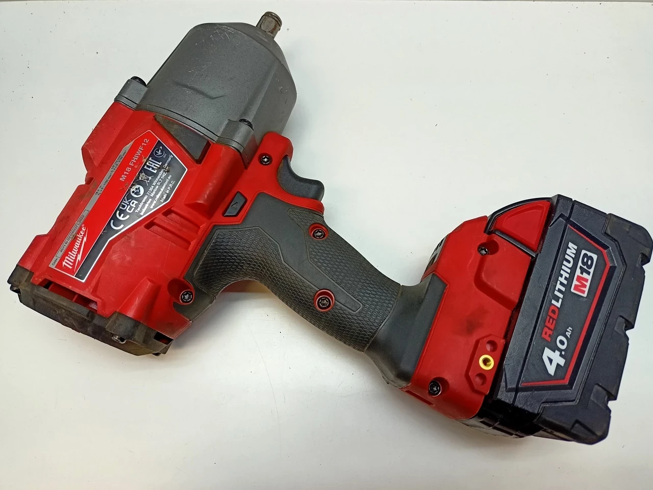 klucz-udarowy-milwaukee-m18-fhiwf12-12-zestaw-predkosc-obrotowa-1750