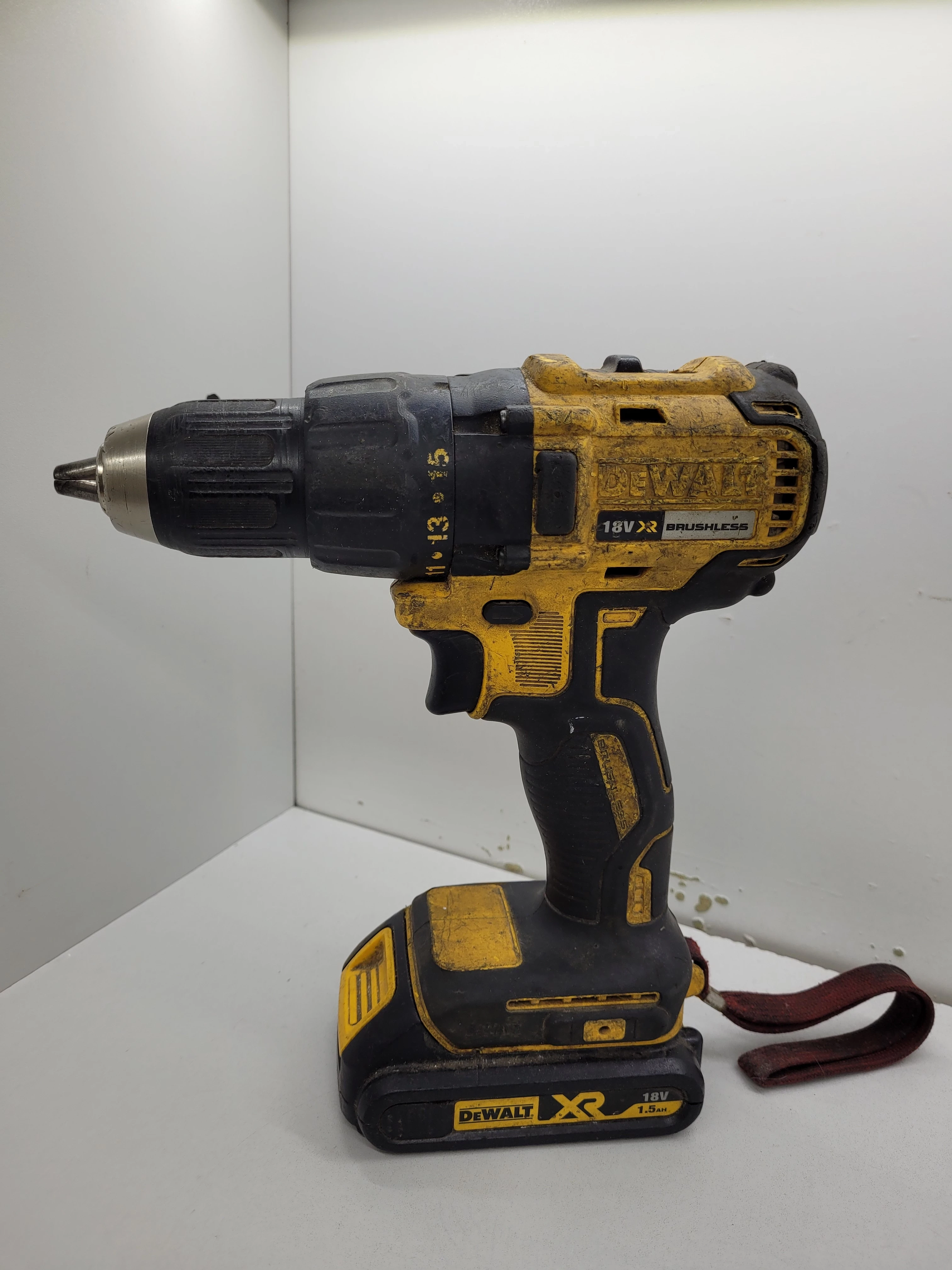 wkretarka-dewalt-dcd777-18v-15ah-bez-lad-sobieskiego-14-jelenia-gora-sj