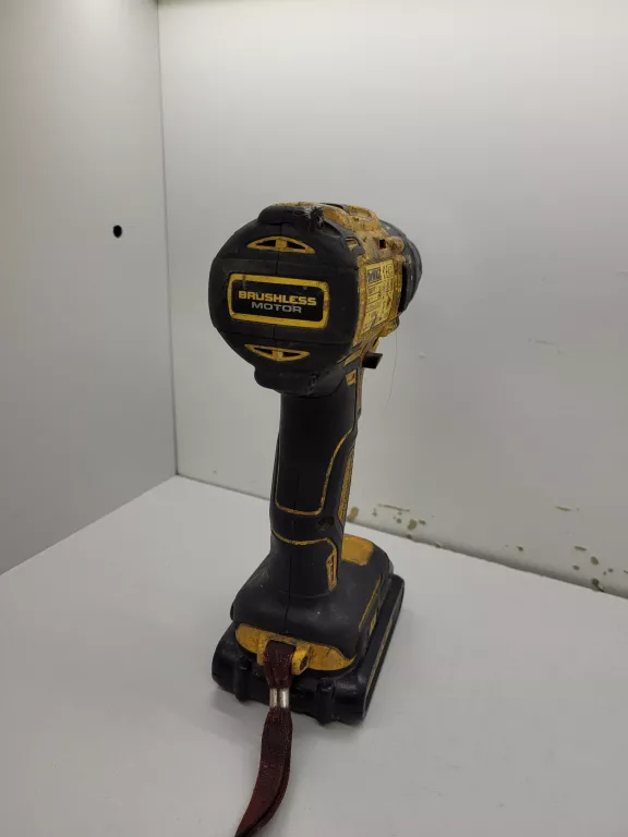 WKRĘTARKA DEWALT DCD777 18V 1.5AH - BEZ ŁAD