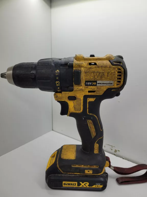 WKRĘTARKA DEWALT DCD777 18V 1.5AH - BEZ ŁAD