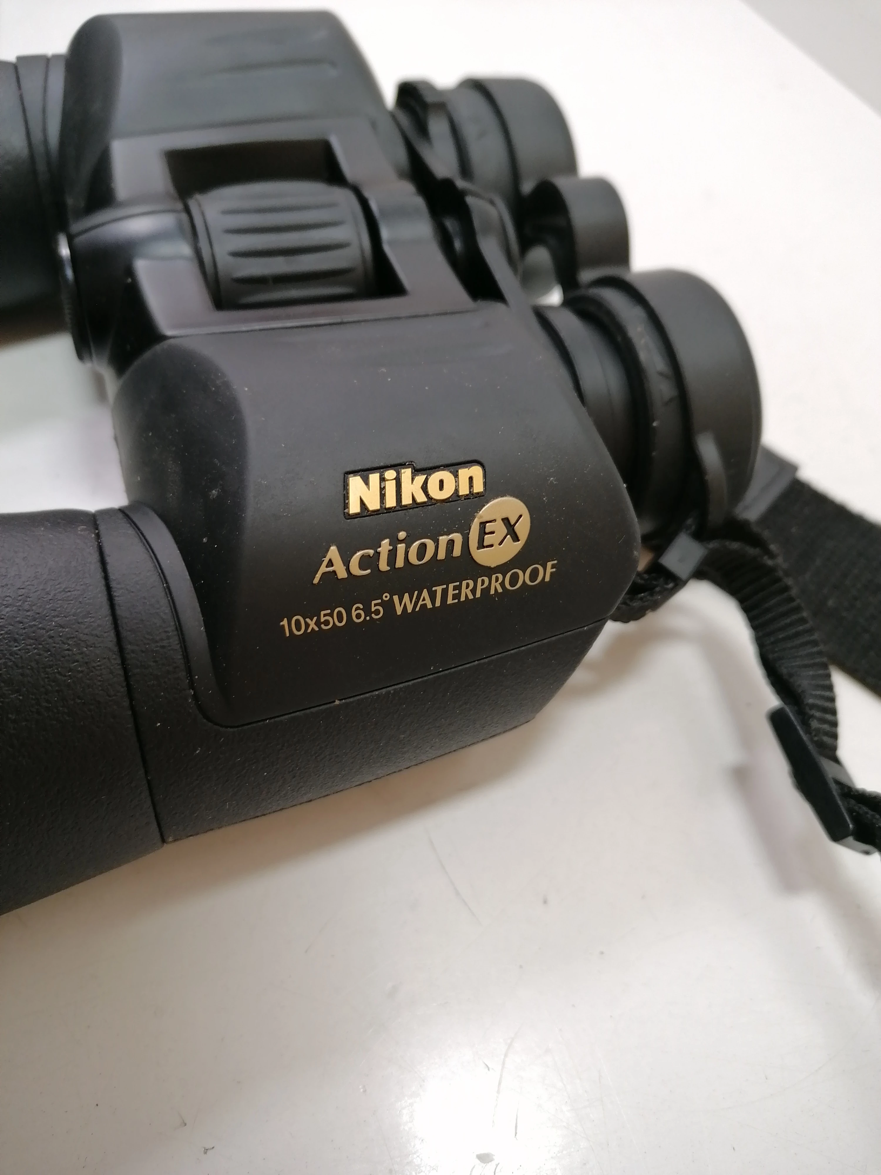 lornetka-nikon-action-ex-10x50-waterproof-srednica-obiektywow-5000