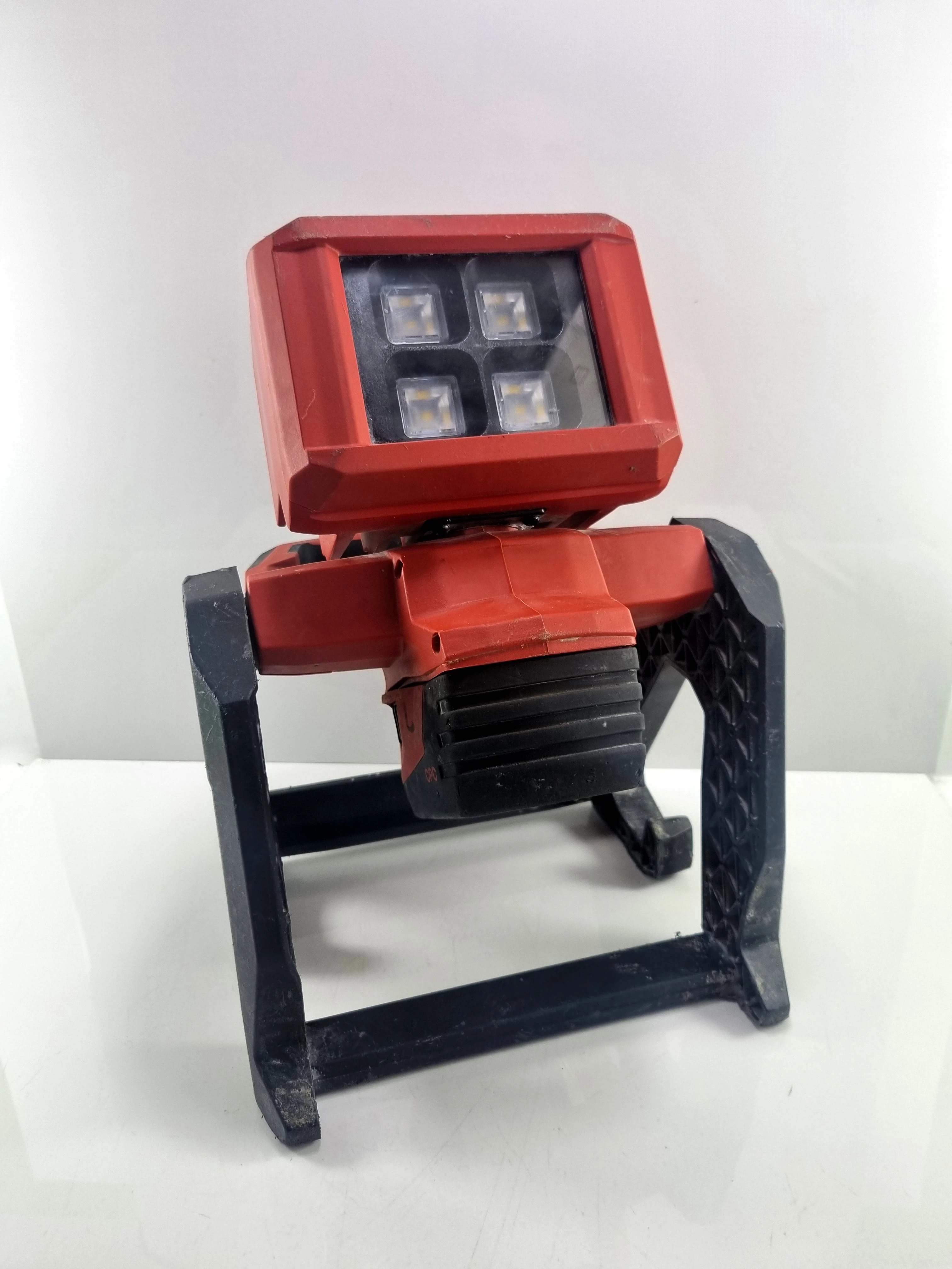 lampa-budowlana-hilti-sl-6-a22-aku-52-ah-dabrowskiego-493-poznan-ska-x