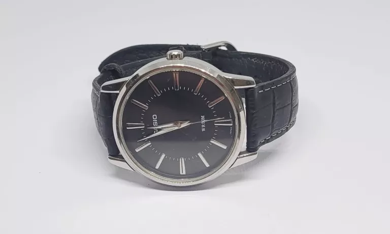 zegarek-meski-casio-mtp-1303-ksztalt-koperty-okragla