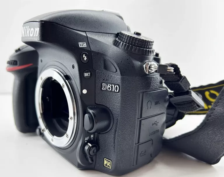 aparat-nikon-d610-w-zestawie-korpus
