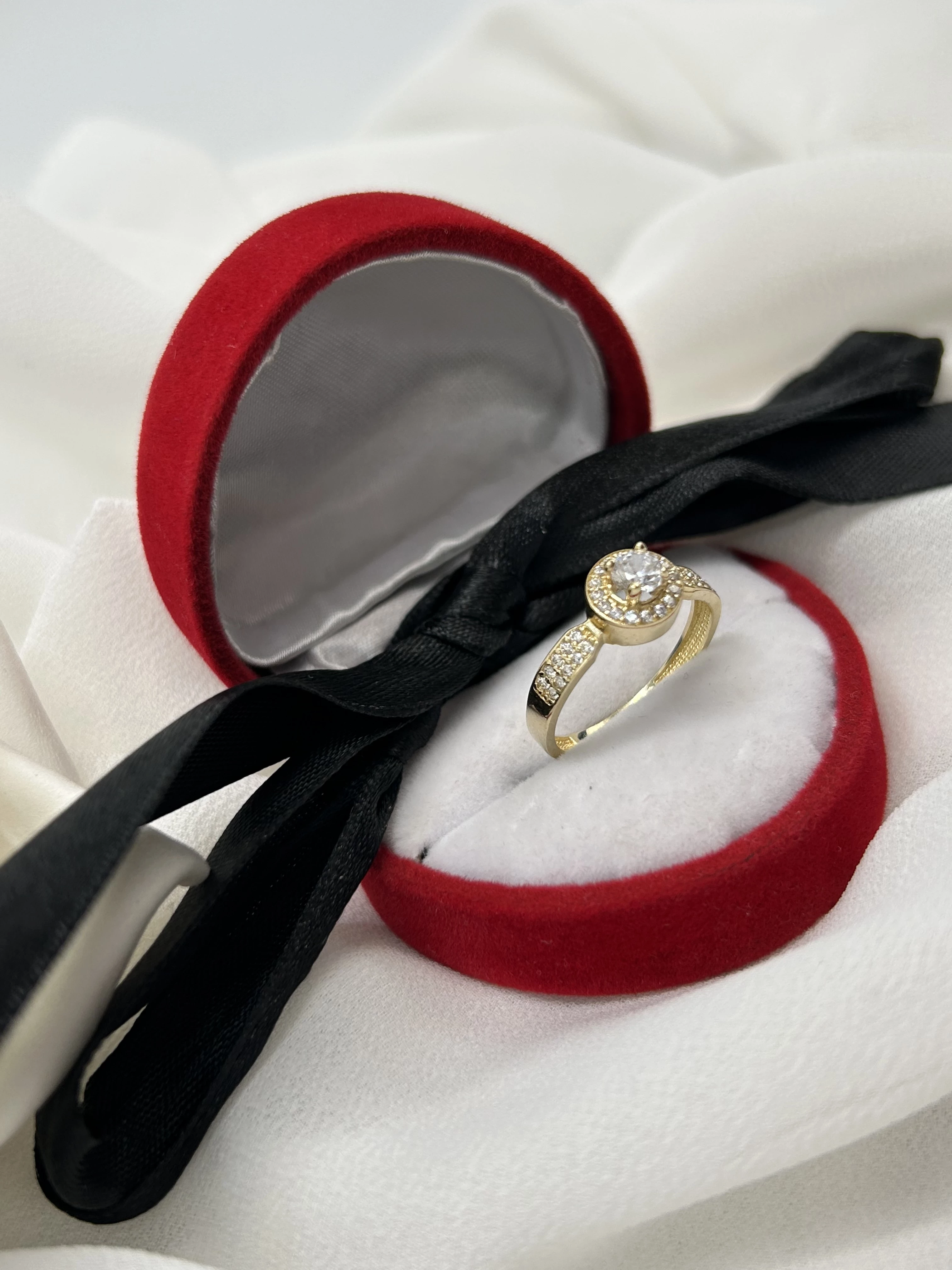 zloty-pierscionek-cyrkonie-duze-oczko-585-r13-material-15835-2