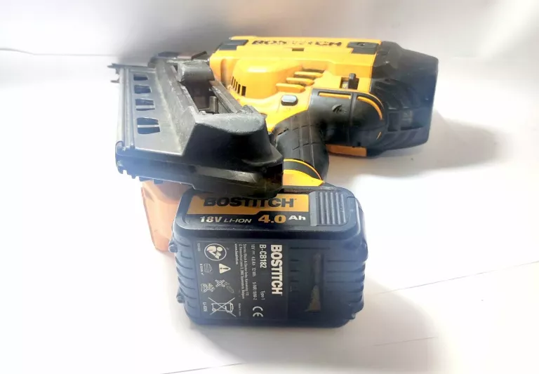 STANLEY BOSTITCH GWOŹDZIARKA BF33 + 3 AKU