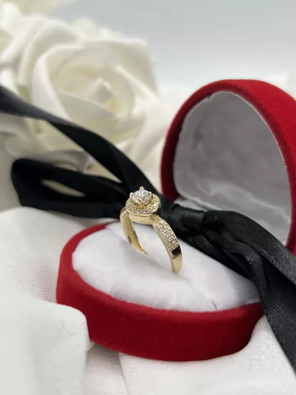 zloty-pierscionek-cyrkonie-duze-oczko-585-r13-rozmiarsrednica-wew-mm-372-15