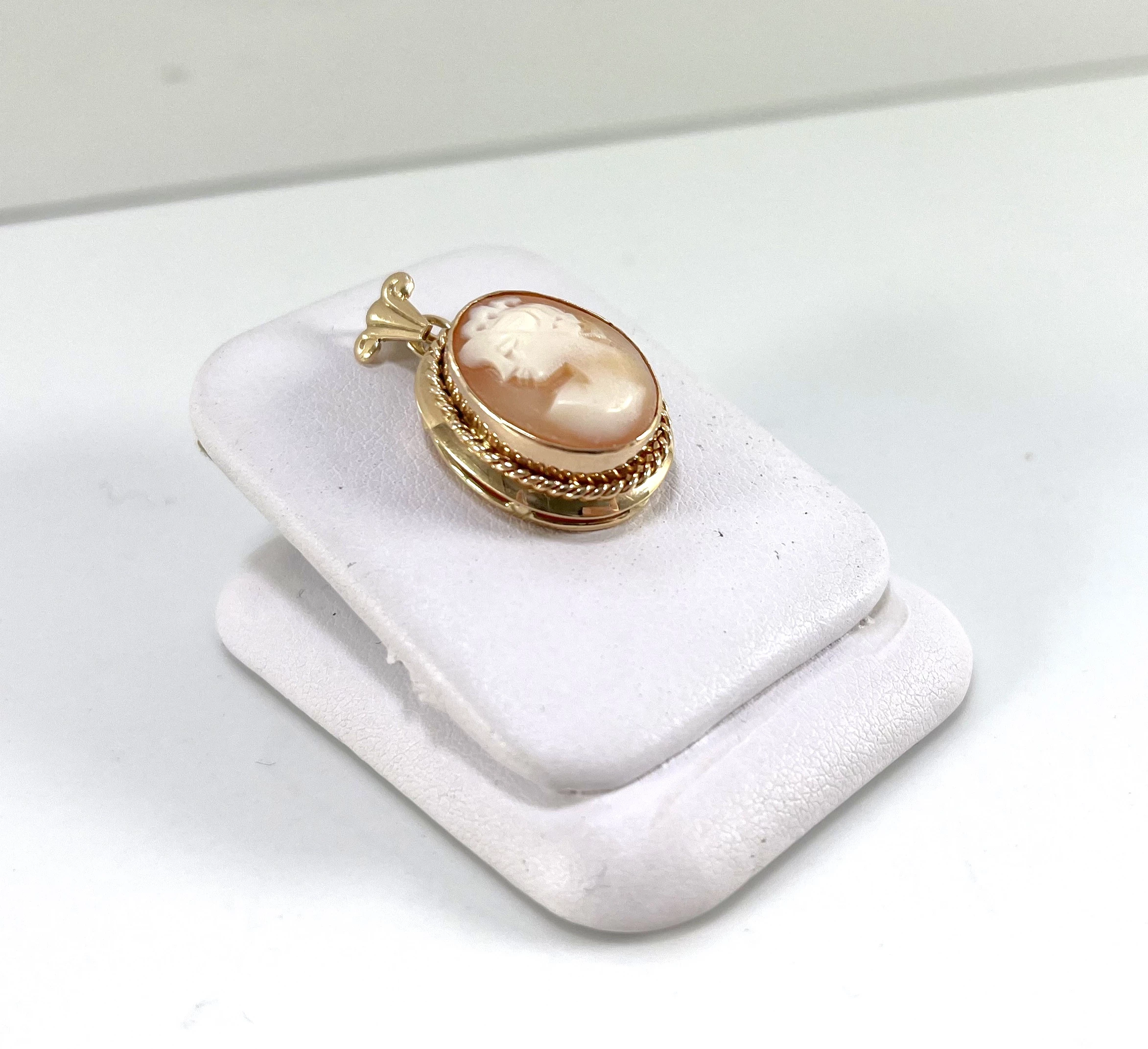 cudowna-zlota-zawieszka-kamea-585472g-kolor-dominujacy-205826-225106