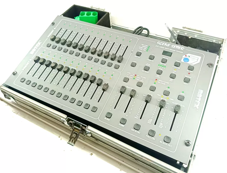 STEROWNIK OŚWIETLEŃ BOTEX CONTROLLER DMX DC-1224