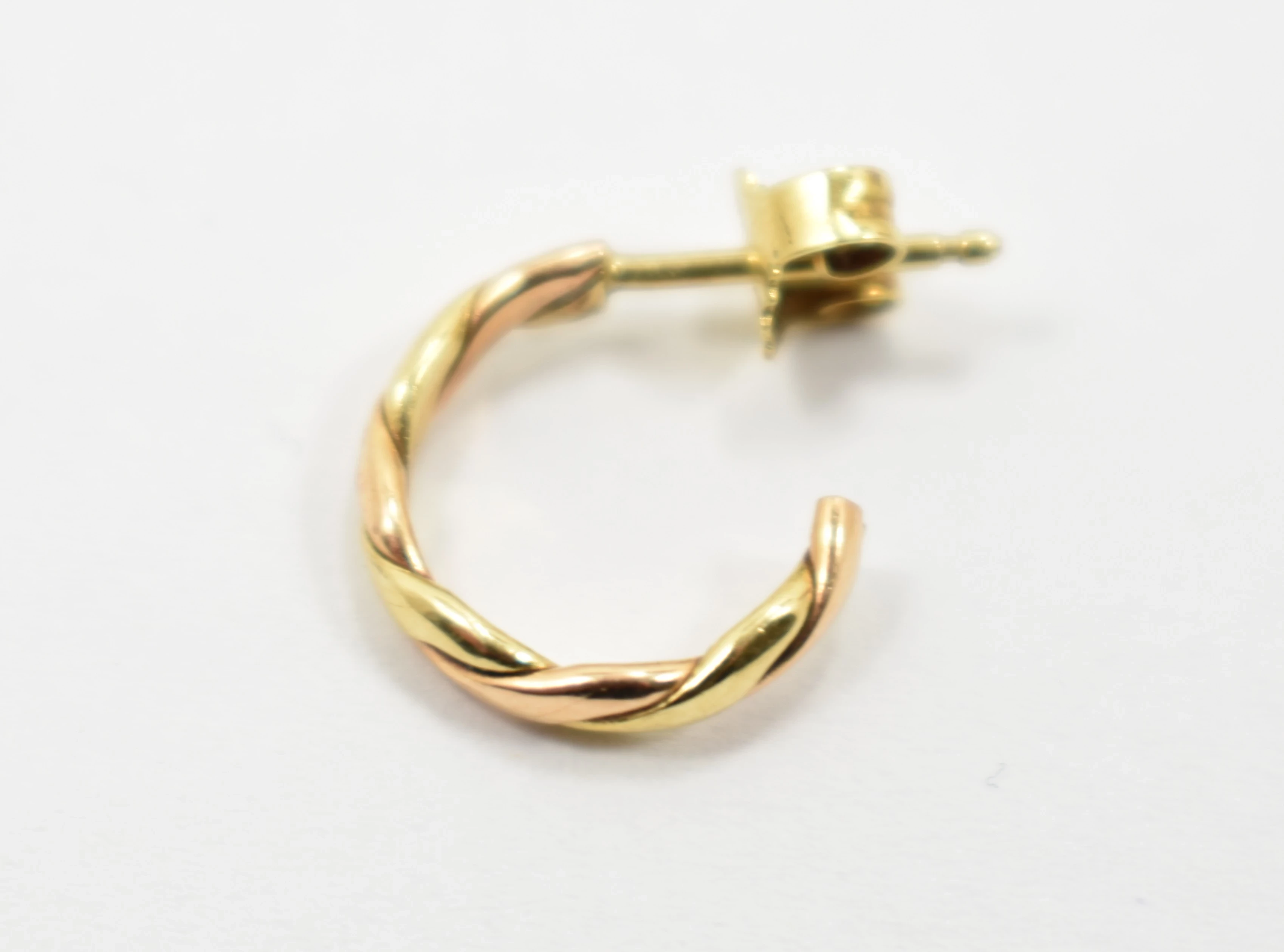 zlote-kolczyki-585-211g-kolor-dominujacy-zloty