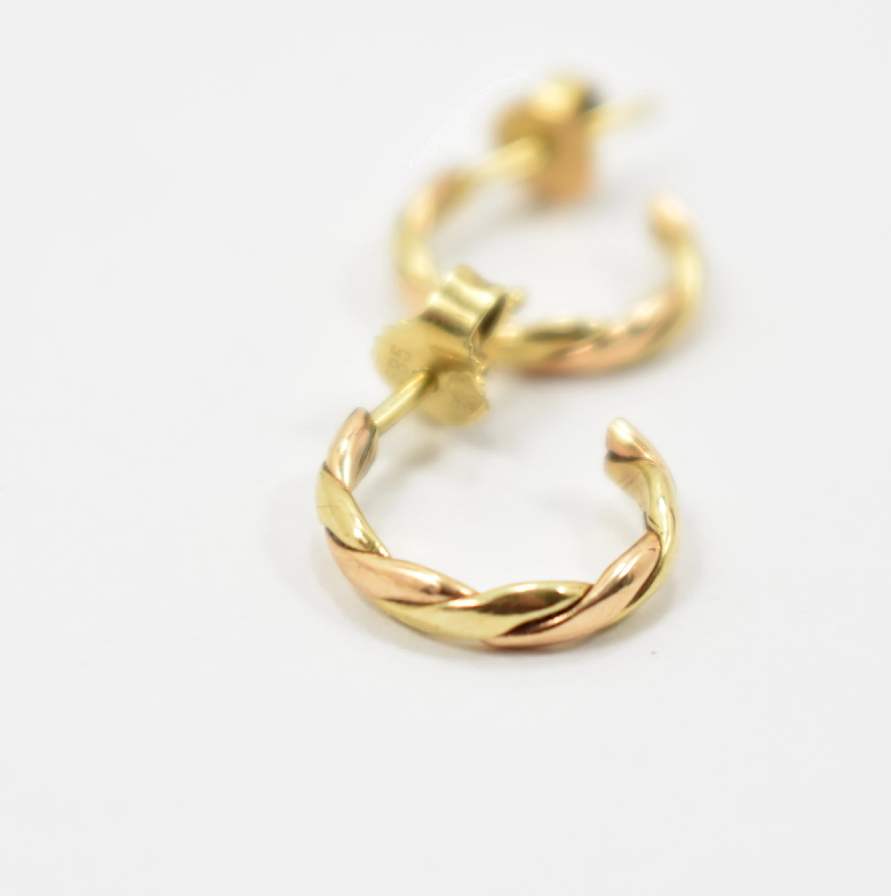 zlote-kolczyki-585-211g-kamien-bez-kamienia