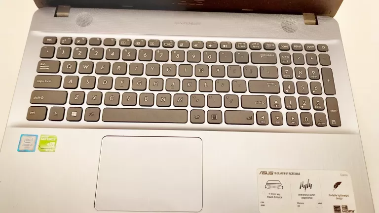 LAPTOP ASUS R541UA 15,6 " INTEL CORE I3 8 GB