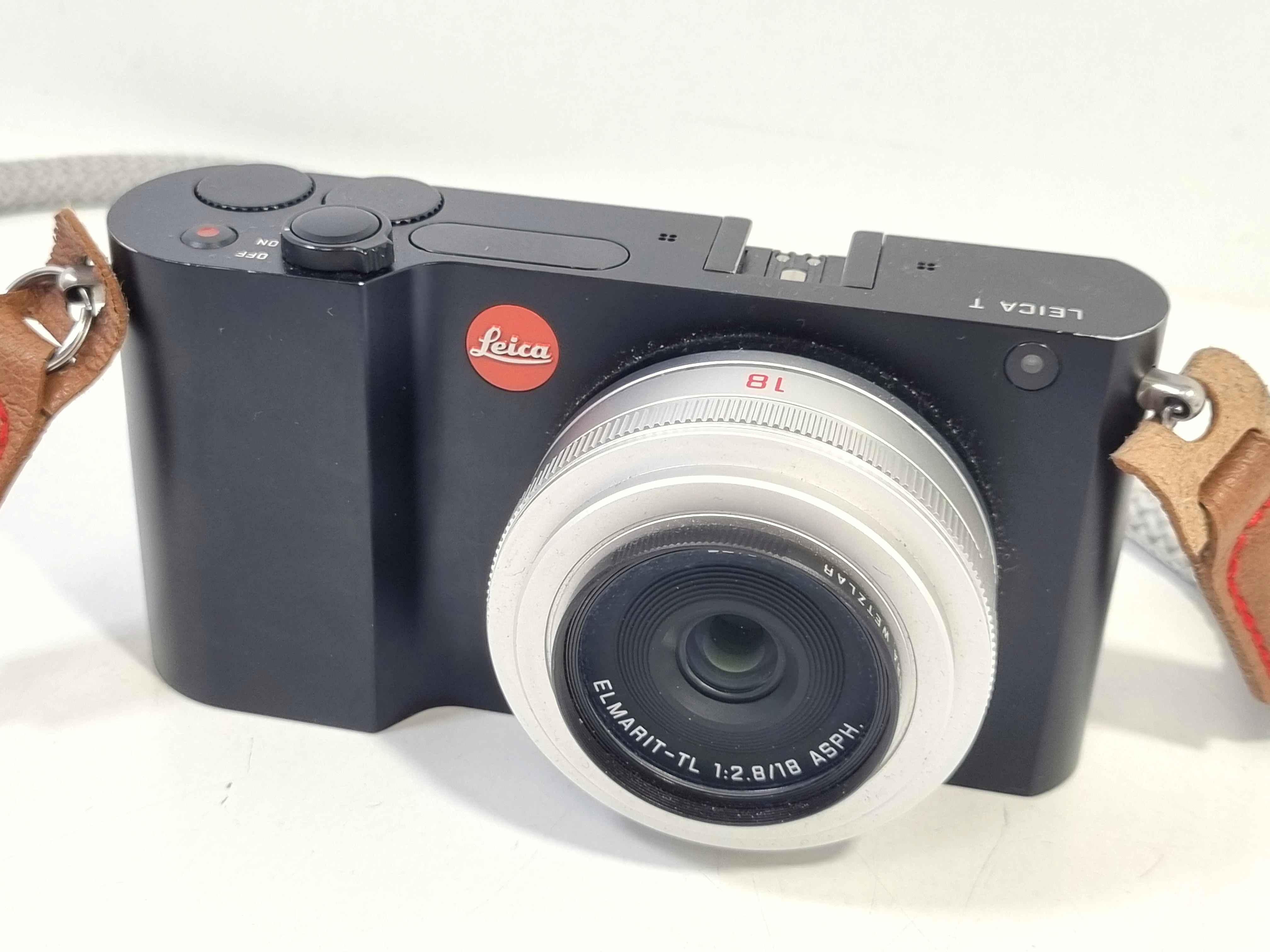 thumbnail interactive-video image 1 of Bruni 2x Screen Protector For Leica T Type 701 Screen Protector 1 of 9