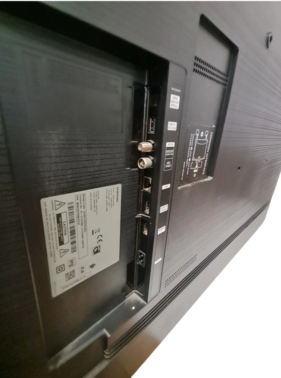 telewizor-samsung-crystal-uhd-50-tu7000-typ-telewizora-led