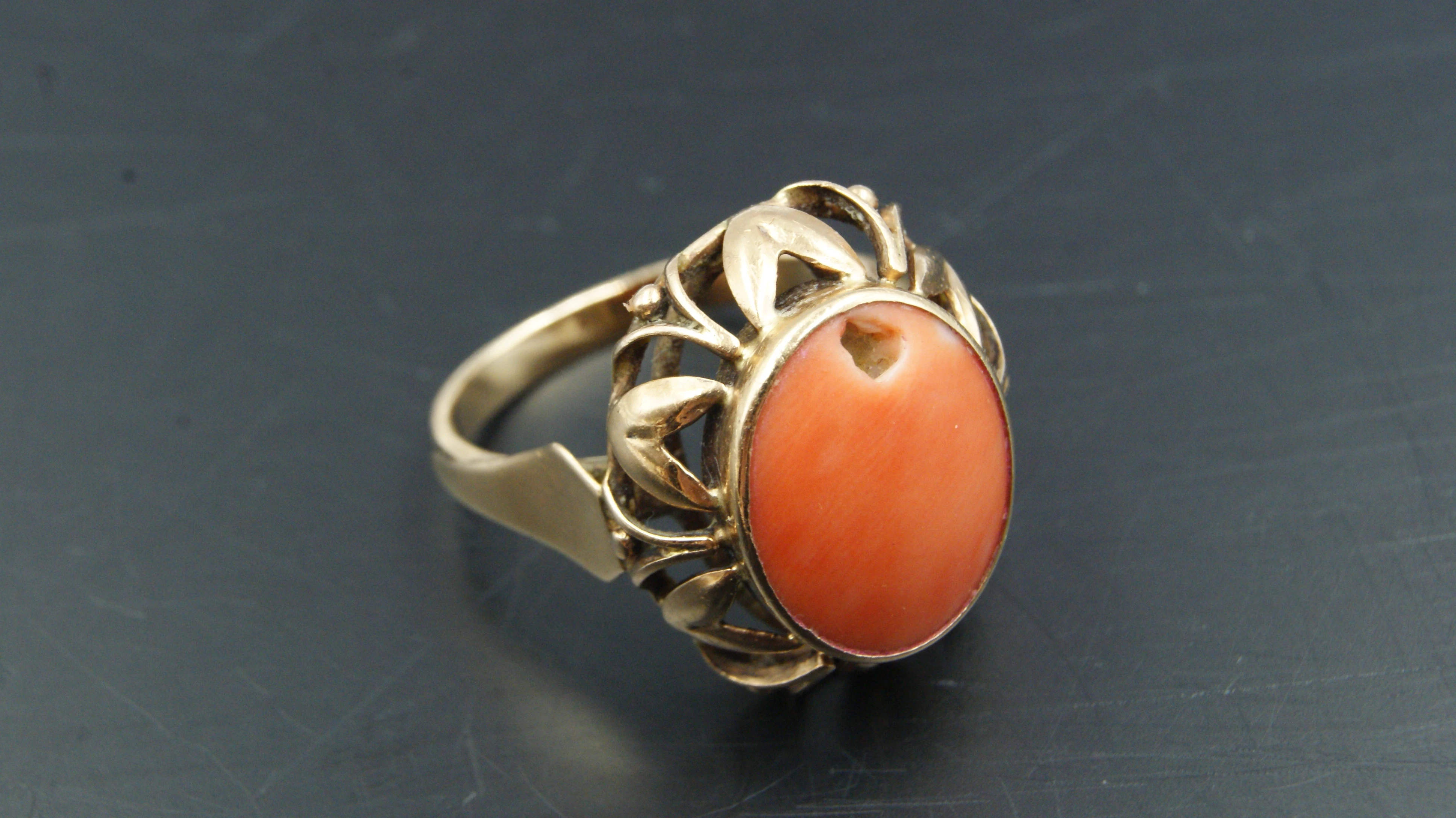 zloty-pierscionek-z-koralem-585-575g-r18-ratuszowa-5-szamotuly