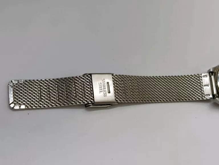 zegarek-grovana-sapphire-5-atm-5568-srebrny-szkielko-szafirowe