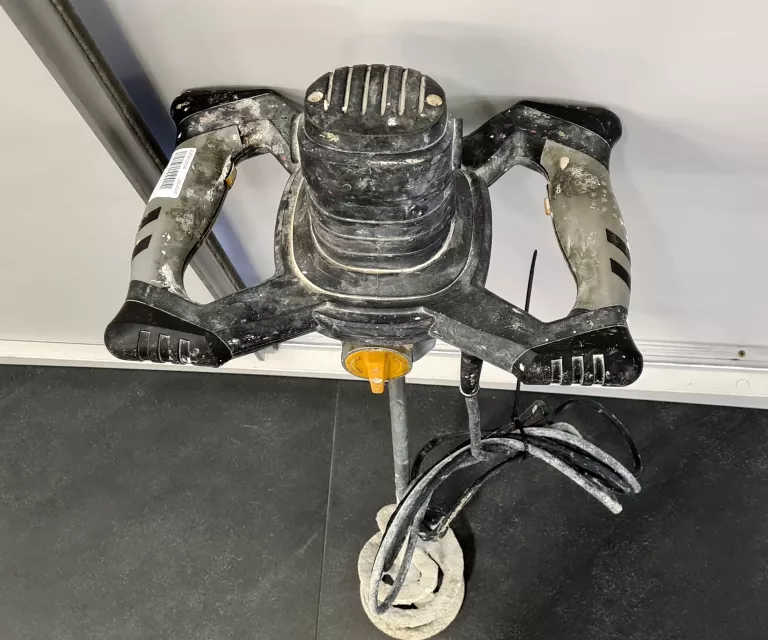 mieszadlo-elektryczne-cmi-c-fr-1350-1350w-maksymalna-srednica-mieszadla-120