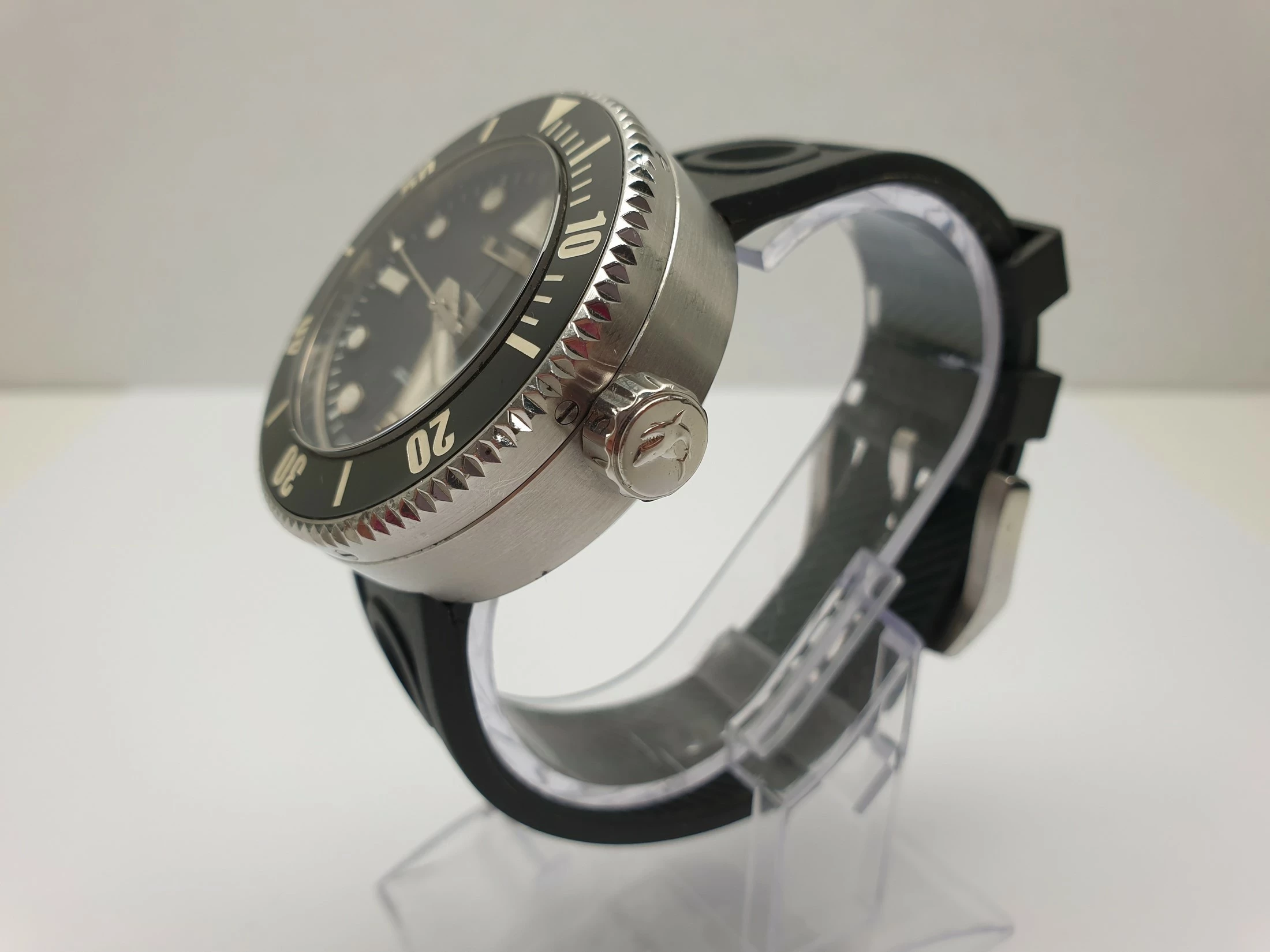 zegarek-meski-do-nurkowania-san-martin-1000m-typ-nareczny