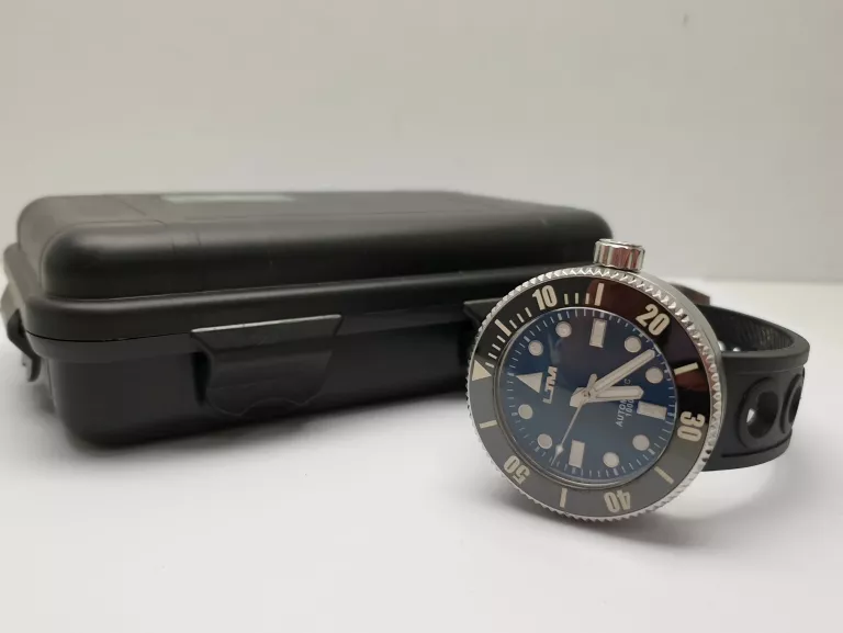 zegarek-meski-do-nurkowania-san-martin-1000m-model-1000m