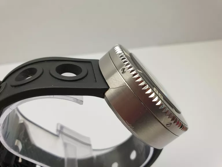 zegarek-meski-do-nurkowania-san-martin-1000m-funkcje-wodoszczelny