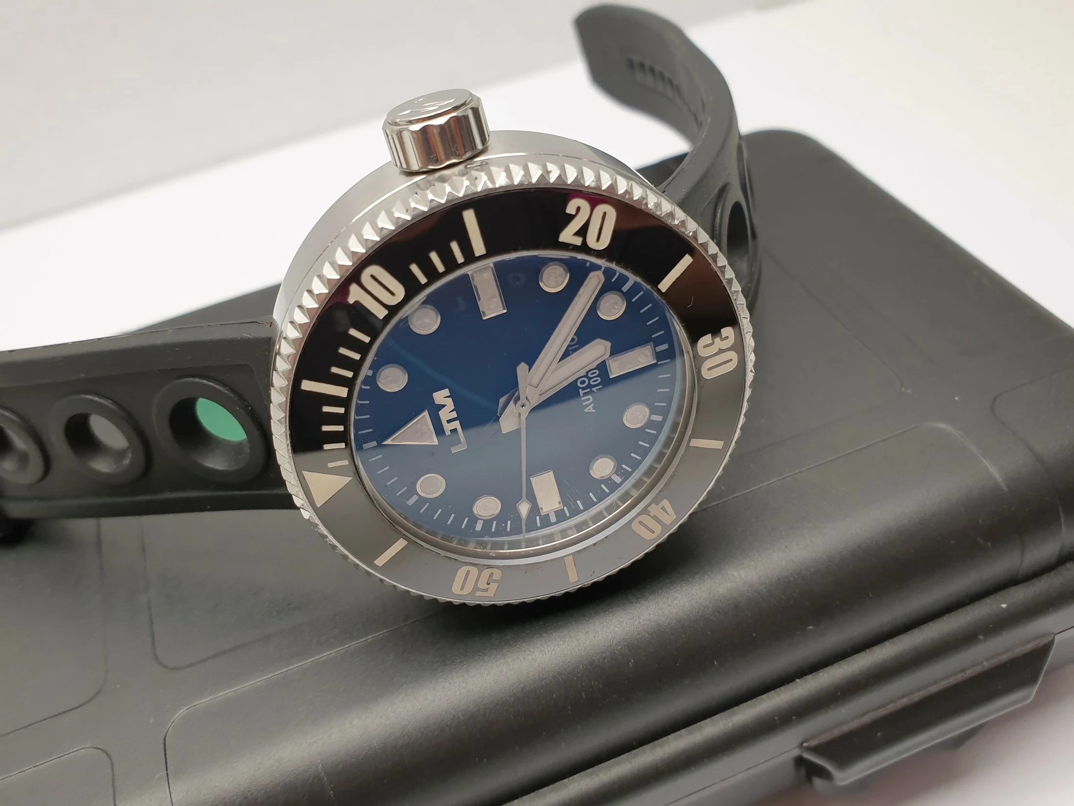 zegarek-meski-do-nurkowania-san-martin-1000m-marka-bez-marki