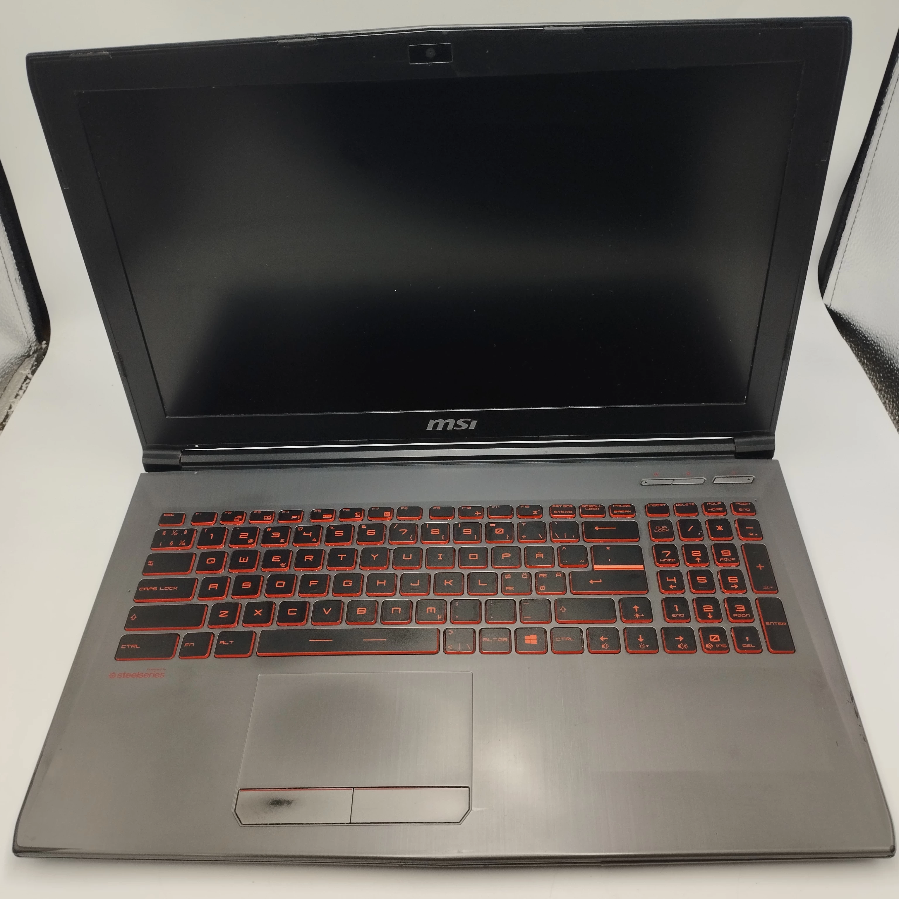 laptop-steelseries-msi-3168ngw-i5-7300-16gbwin10-rozdzielczosc-px-1920-x-1080