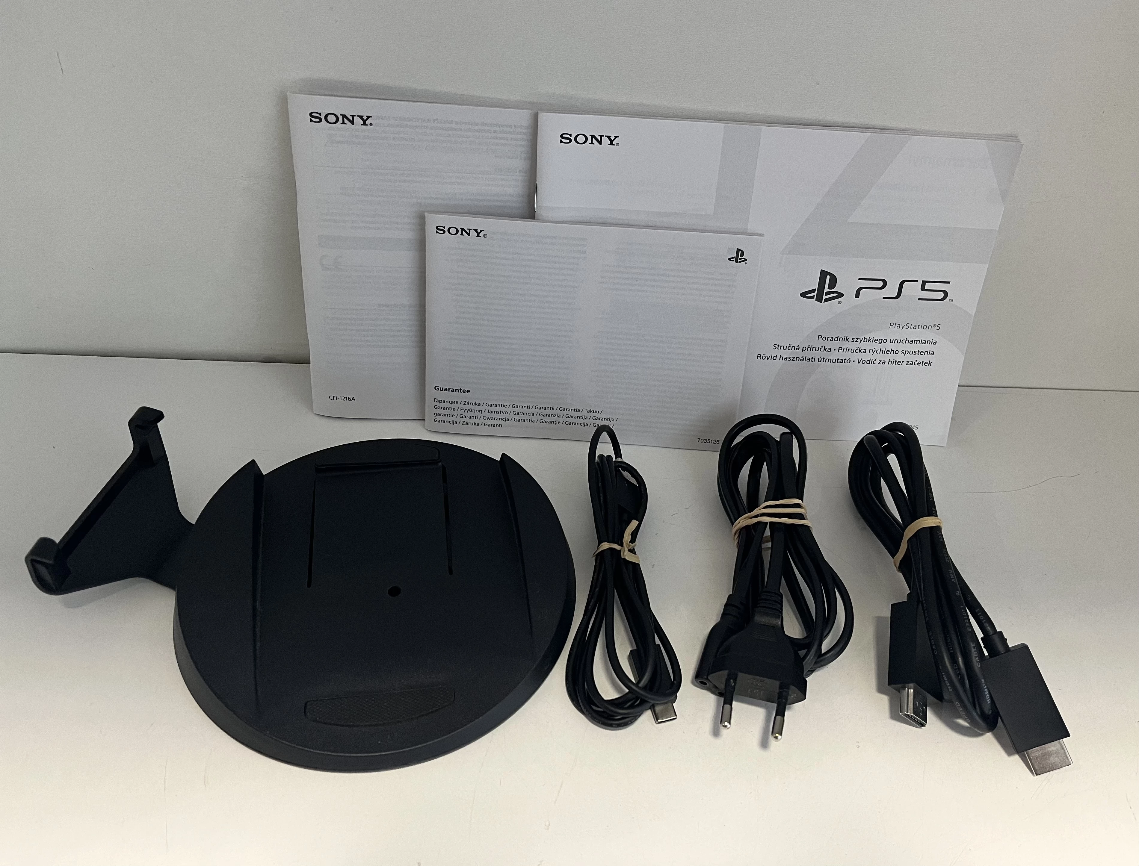 konsola-sony-playstation-5-cfi-1216a-kpl-gwar-wersja-playstation-5