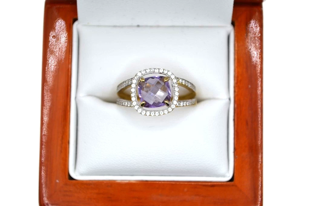 sliczny-zloty-pierscionek-14k-z-fioletowym-oczkiem-material-15835-2