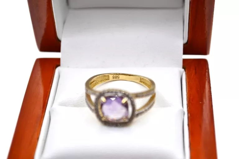 sliczny-zloty-pierscionek-14k-z-fioletowym-oczkiem-kolor-dominujacy-205826-225106