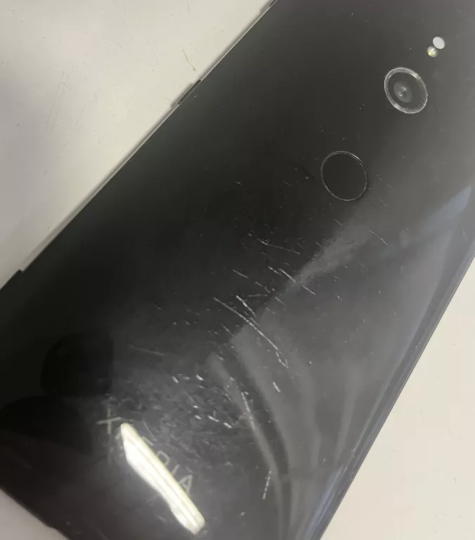 TELEFON SONY XPERIA XZ3 // 4 / 64 GB OPIS !!
