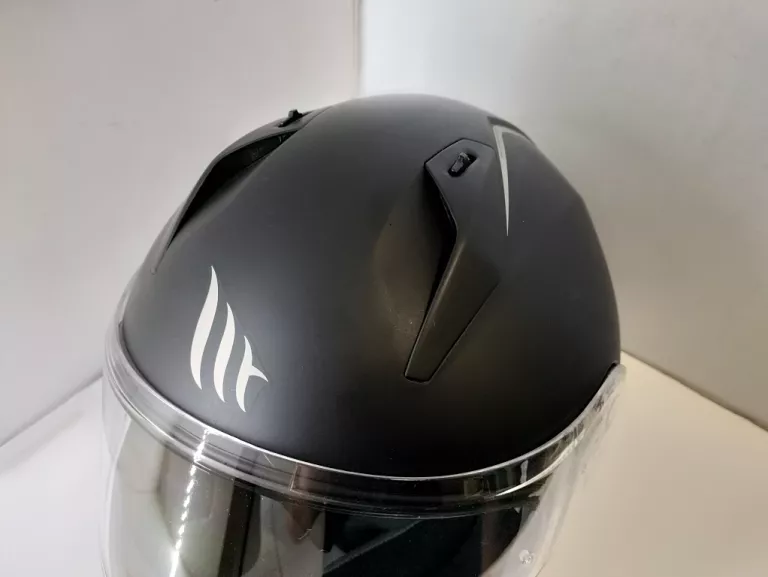 KASK INTEGRALNY MT HELMETS STINGER CZARNY MAT M