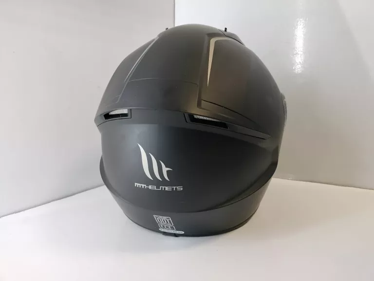 KASK INTEGRALNY MT HELMETS STINGER CZARNY MAT M