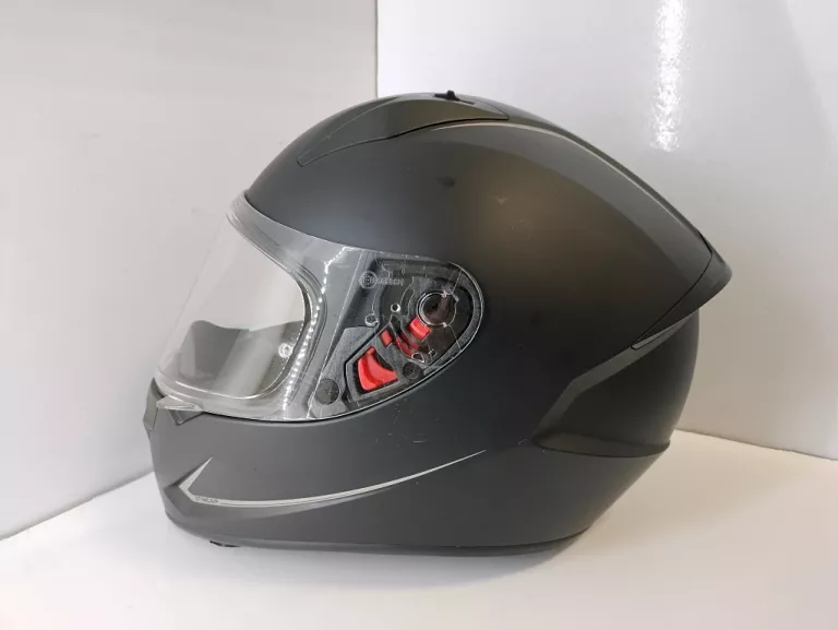 KASK INTEGRALNY MT HELMETS STINGER CZARNY MAT M