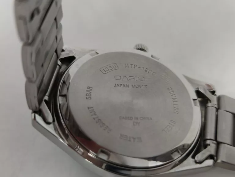 zegarek-casio-mtp-1200-ksztalt-koperty-okragla