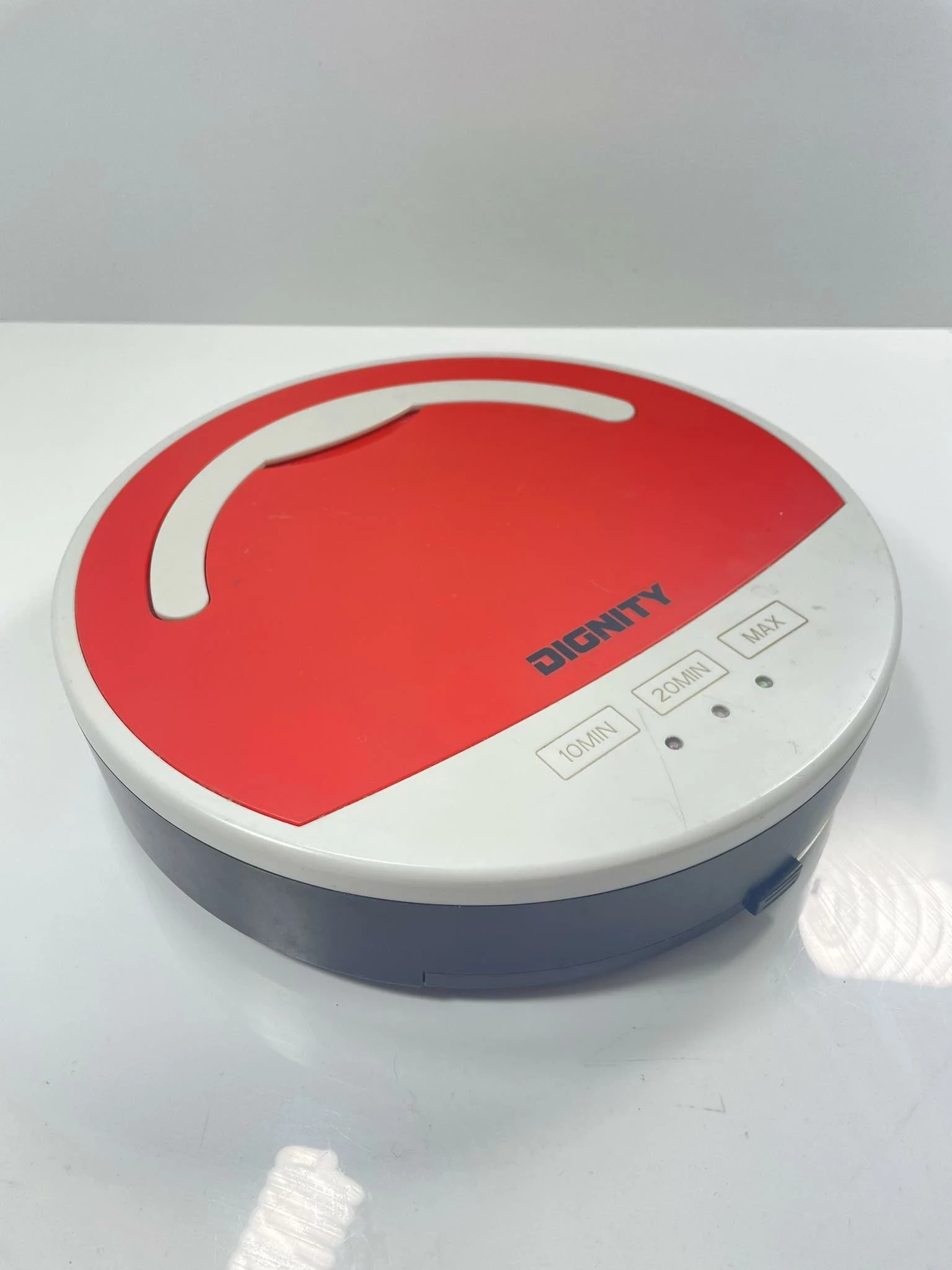 odkurzacz-dignity-irs-01-z-zasilaczem-stan-uzywany