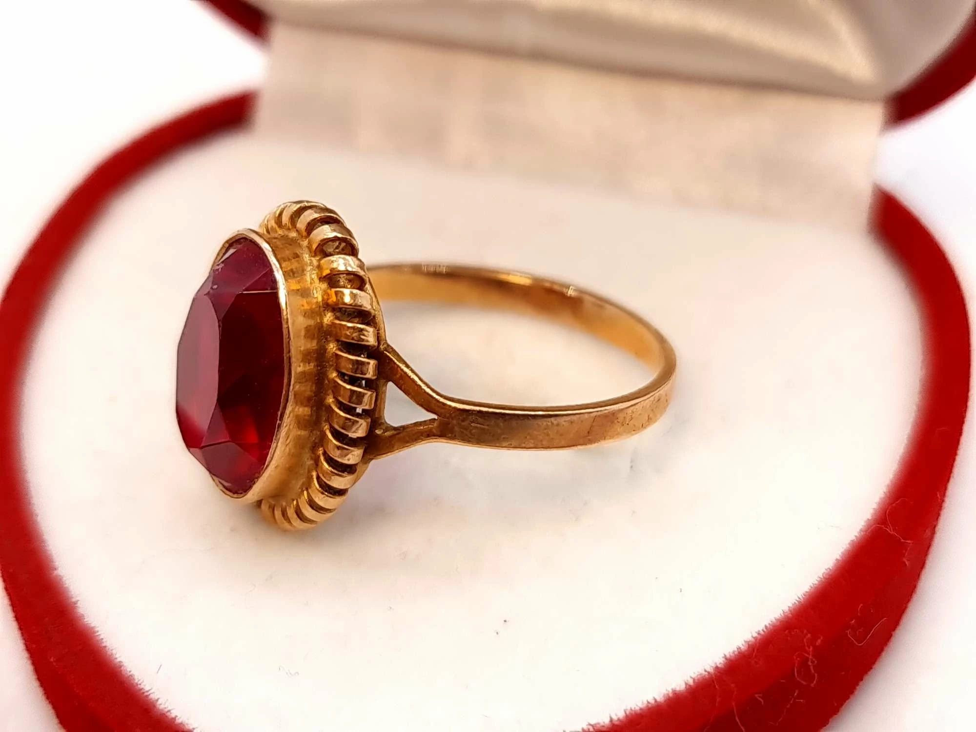 zloty-pierscionek-585-rubin-r22-61g-rodzaj-wyrob-jubilerski