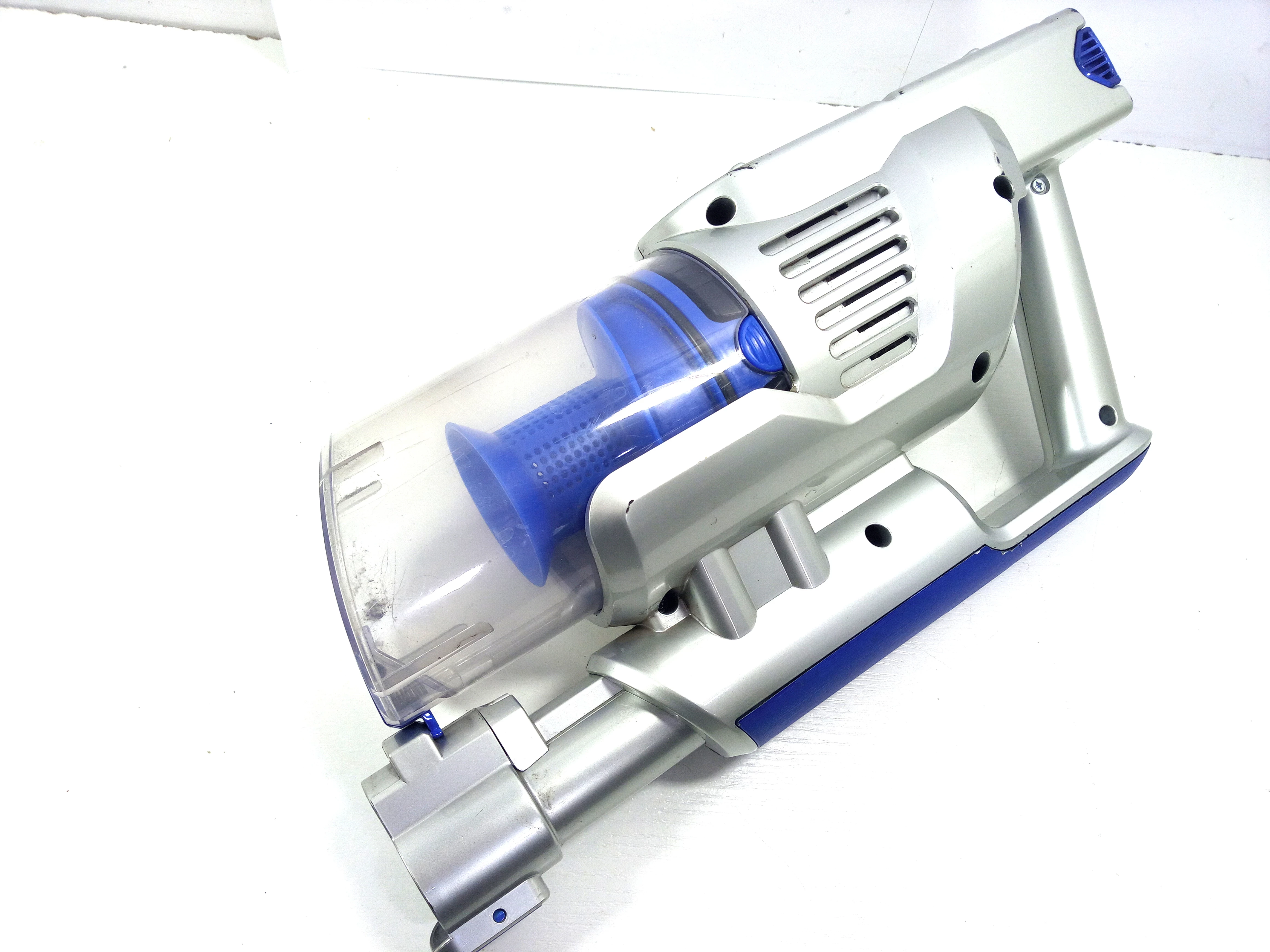 odkurzacz-pionowy-blaupunkt-vch601-bateria-stan-uzywany