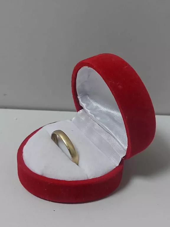 ZŁOTA OBRĄCZKA [333] 1,43 G R.18